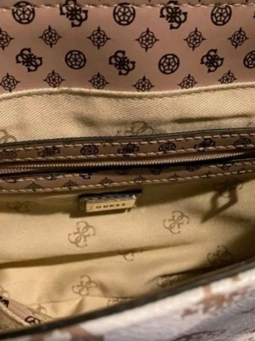 GUESS PG767921 Cessily Mocha Convertible Crossbody Bag EUC - Picture 9 of 16